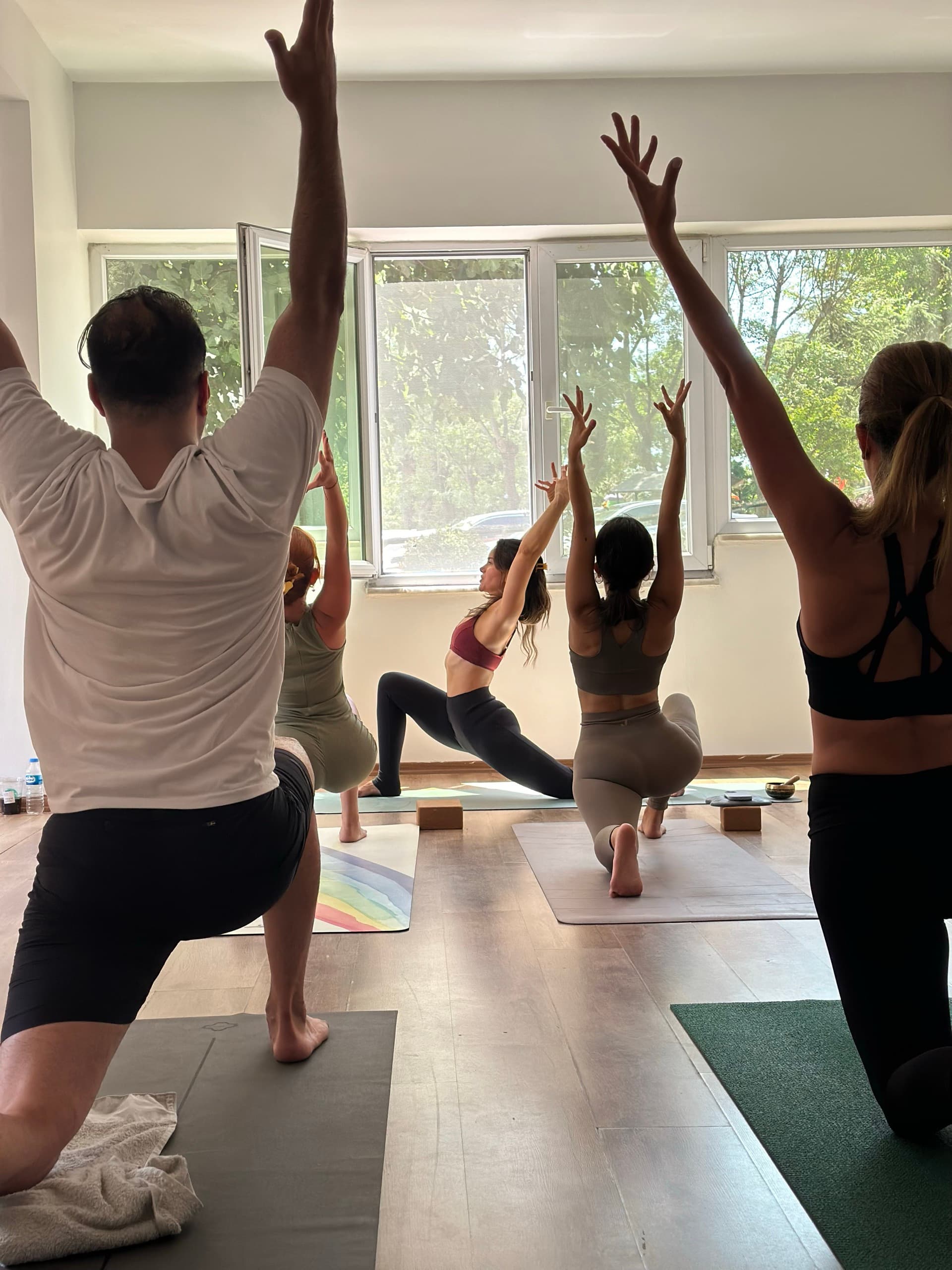 Yoga Iatro Stüdyo - Huzurlu yoga ortamı 2